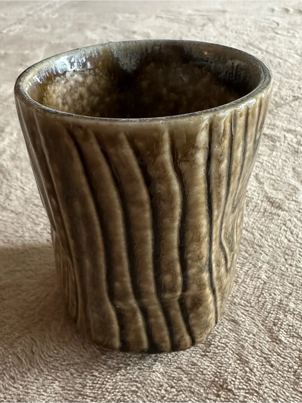 Studio Pottery Ceramic Cup Wood Grain Brown Green Glaze Cabin Mountains